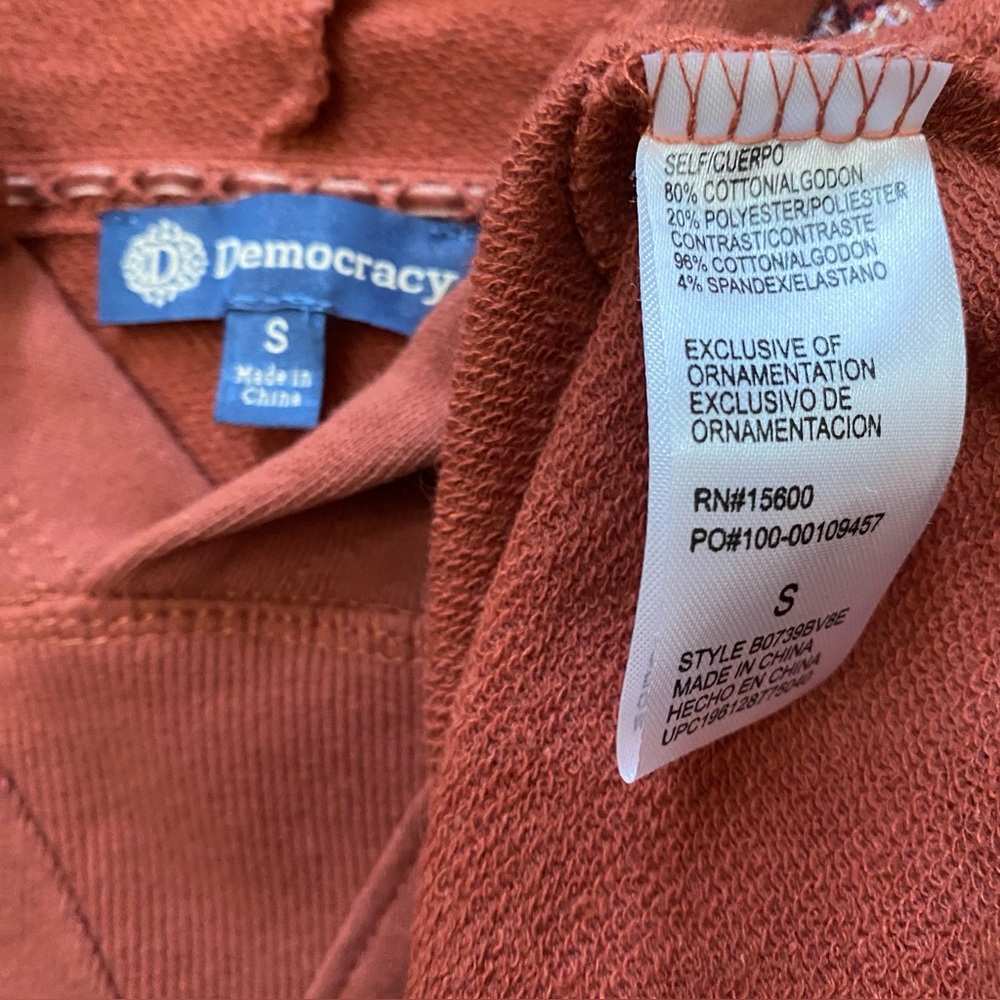 Democracy Embroidered Lightweight Hoodie Size Small - Picture 8 of 11